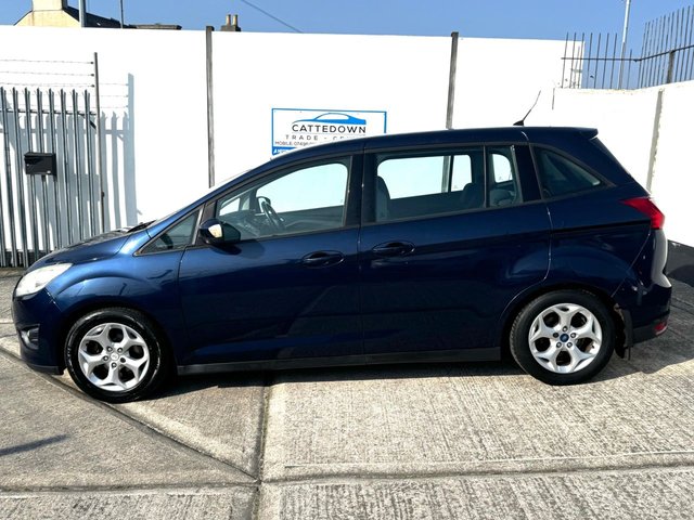 2012 Ford Grand C-Max 1.6L Zetec 5dr - Photo 2