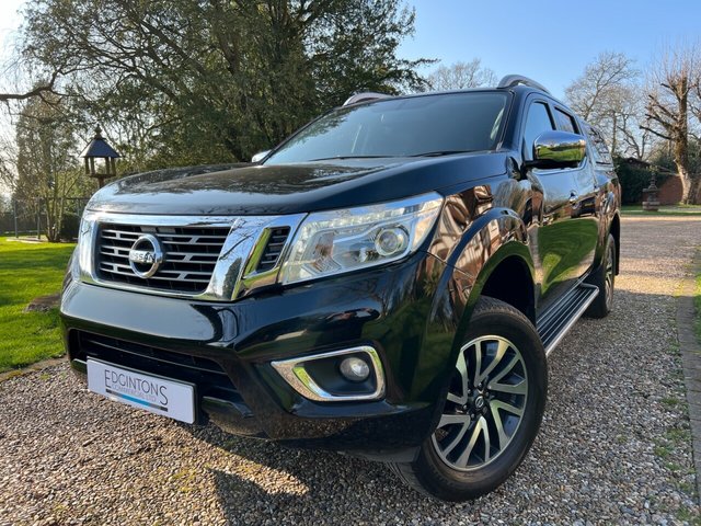 2018 NISSAN NAVARA 2.3 dCi Tekna Pickup Double Cab 4dr Diesel Auto 4WD Euro 6 (190 ps) - Photo 2