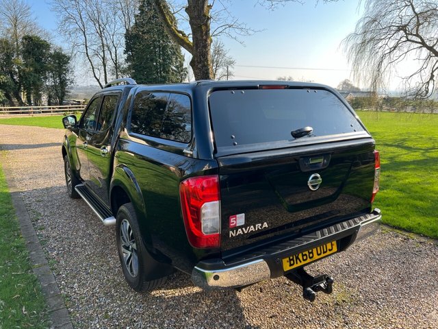 2018 NISSAN NAVARA 2.3 dCi Tekna Pickup Double Cab 4dr Diesel Auto 4WD Euro 6 (190 ps) - Photo 5