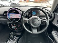 USED 2021 21 MINI CLUBMAN 1.5 Cooper Classic Estate 6dr Petrol Steptronic Euro 6 (s/s) (136 ps) ** RAC BUYSURE INSPECTED **