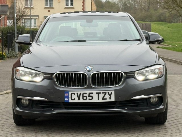 2015 BMW 3 Series - Photo 2