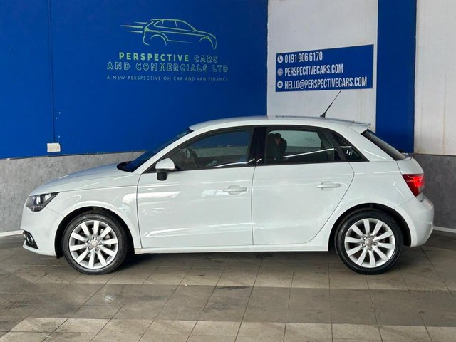 2014 AUDI A1 - Photo 6