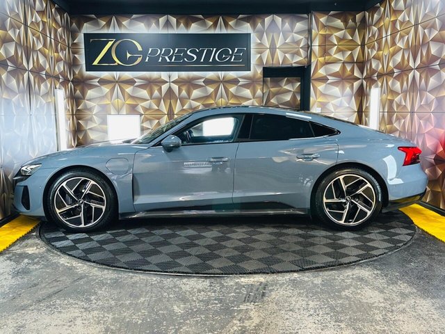 2022 AUDI E-TRON GT 93.4kWh Vorsprung Auto quattro 4dr - Photo 11