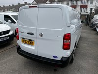 USED 2022 22 VAUXHALL VIVARO 1.5 Turbo D 2900 Dynamic L2 H1 Euro 6 (s/s) 6dr SERVICED @ 20 40 60 70 76 k