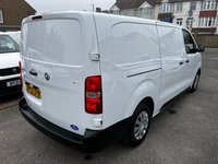 USED 2022 22 VAUXHALL VIVARO 1.5 Turbo D 2900 Dynamic L2 H1 Euro 6 (s/s) 6dr SERVICED @ 20 40 60 70 76 k