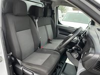 USED 2022 22 VAUXHALL VIVARO 1.5 Turbo D 2900 Dynamic L2 H1 Euro 6 (s/s) 6dr SERVICED @ 20 40 60 70 76 k