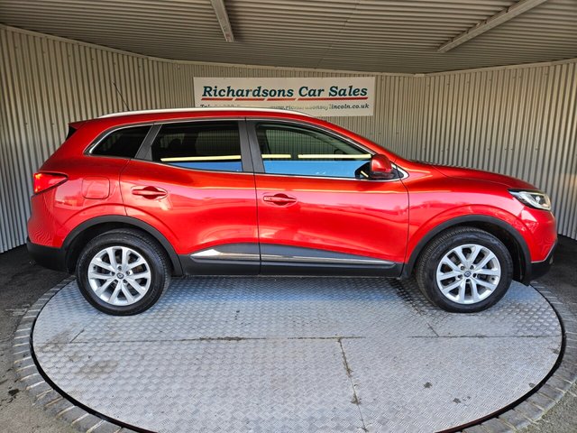 2017 RENAULT KADJAR - Photo 2