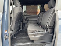 USED TOYOTA VOXY/NOAH FRESH IMPORT, EXCELLENT CONDITION