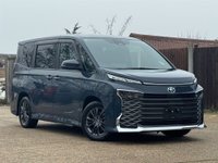 USED TOYOTA VOXY/NOAH FRESH IMPORT, EXCELLENT CONDITION