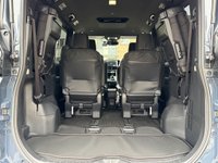 USED TOYOTA VOXY/NOAH FRESH IMPORT, EXCELLENT CONDITION