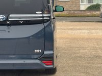 USED TOYOTA VOXY/NOAH FRESH IMPORT, EXCELLENT CONDITION