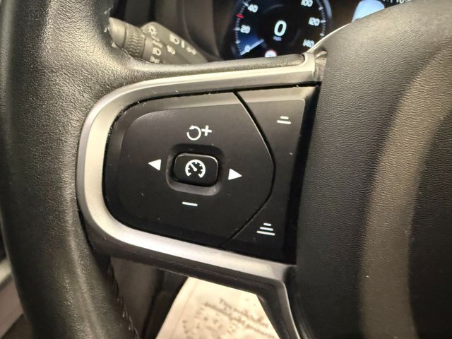 2018 Volvo Xc60 2L Momentum 5dr - Photo 11