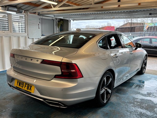 2019 Volvo S90 2L R-Design Plus 4dr - Photo 11