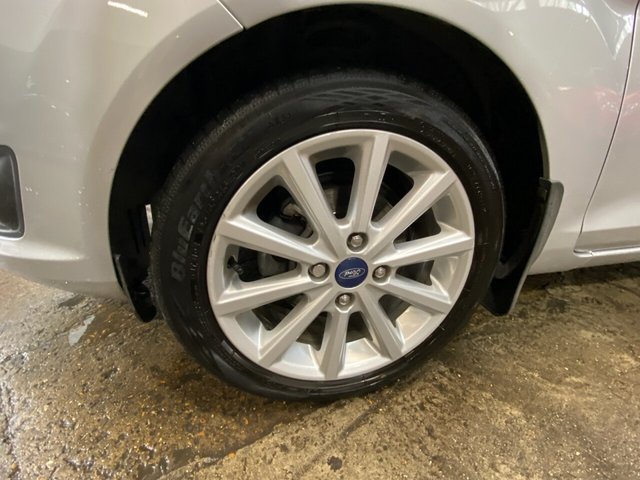 2017 FORD FIESTA (2017) - Photo 4