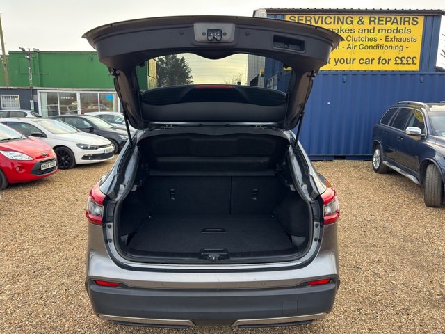 2019 NISSAN QASHQAI 1.5 dCi N-Connecta SUV 5dr Diesel Manual Euro 6 (s/s) (115 ps) - Photo 11