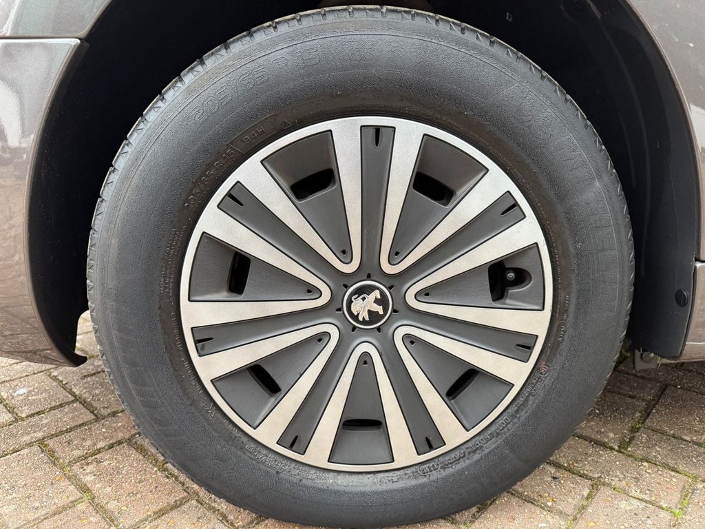 USED 2018 18 PEUGEOT PARTNER Peugeot Partner Tepee 1.6 BlueHDi Horizon RE 5dr Automatic Wheelchair Conversion LOW MILEAGE AIR CONDITIOING