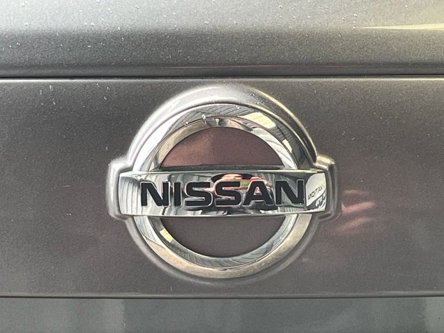 2016 NISSAN JUKE 1.2 DIG-T N-Connecta SUV 5dr Petrol Manual Euro 6 (s/s) (115 ps) - Photo 8