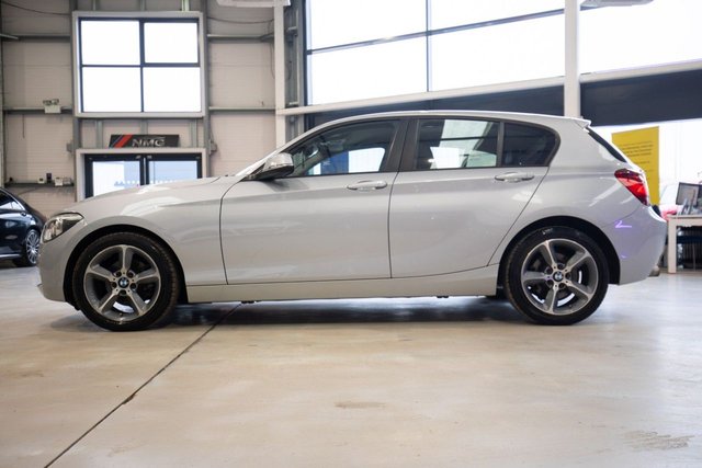 2015 BMW 1 Series 2L Se 5dr - Photo 8