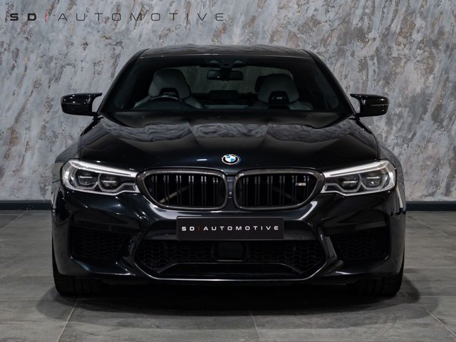 2019 BMW M5 4.4L null 4dr - Photo 2