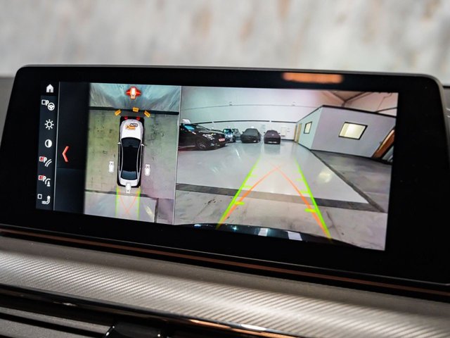 2019 BMW M5 4.4L null 4dr - Photo 10