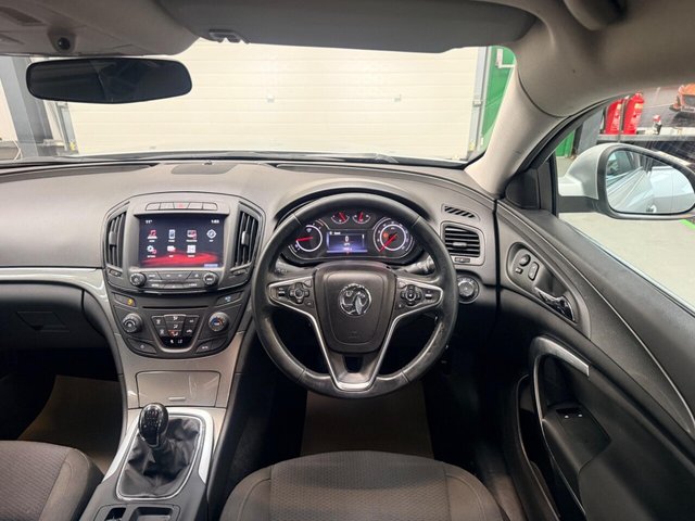 2017 VAUXHALL INSIGNIA 1.6 CDTi ecoFLEX Design Nav Euro 6 (s/s) 5dr - Photo 9