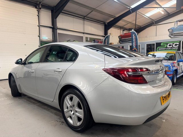 2017 VAUXHALL INSIGNIA 1.6 CDTi ecoFLEX Design Nav Euro 6 (s/s) 5dr - Photo 8