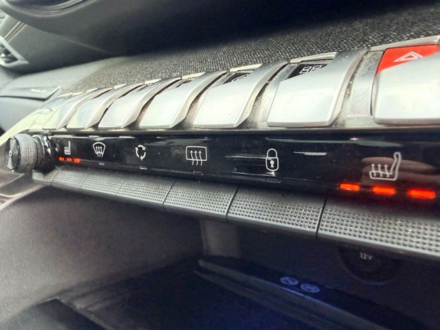 2018 Peugeot 3008 1.2L Gt Line 5dr - Photo 9