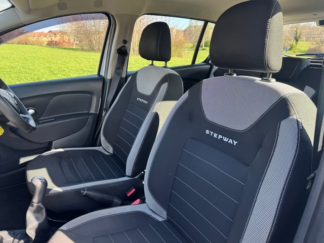 2018 Dacia Sandero Stepway 0.9L Ambiance 5dr - Photo 12