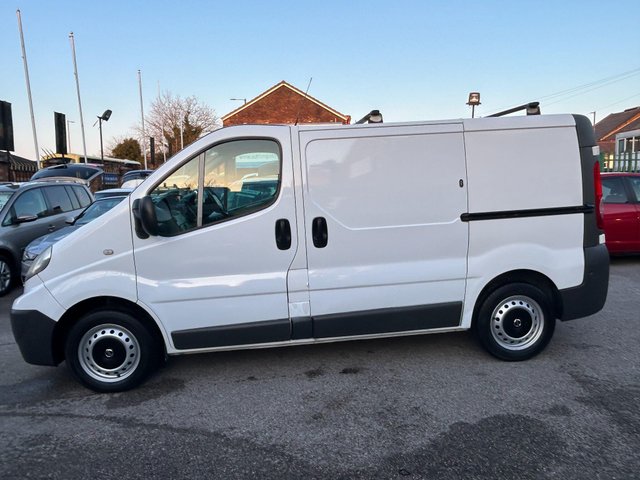 View our NISSAN PRIMASTAR
