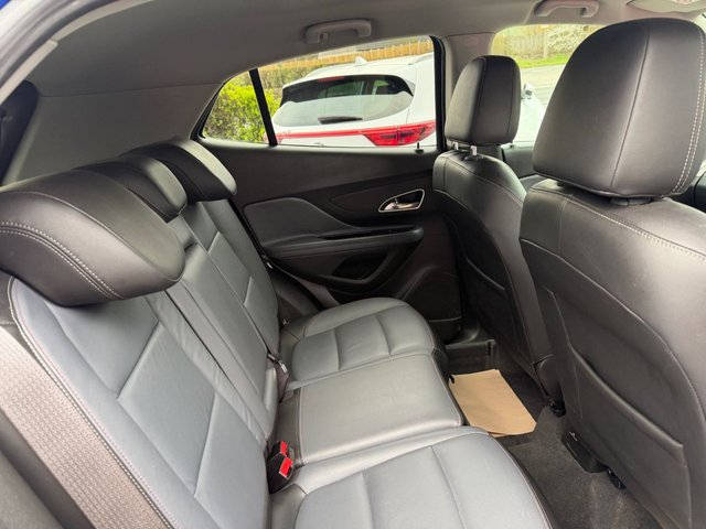 2016 VAUXHALL MOKKA 1.6i SE SUV 5dr Petrol Manual 2WD Euro 6 (s/s) (115 ps) - Photo 9