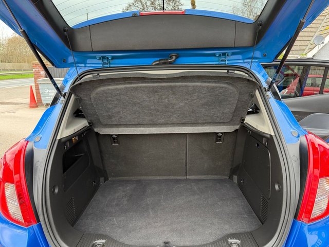 2016 VAUXHALL MOKKA 1.6i SE SUV 5dr Petrol Manual 2WD Euro 6 (s/s) (115 ps) - Photo 11