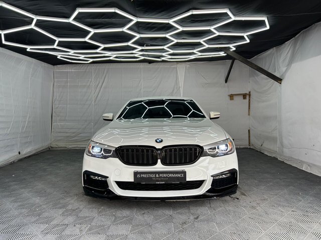 2017 BMW 5 SERIES - Photo 2