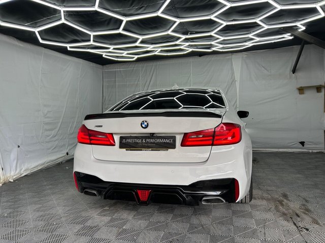 2017 BMW 5 SERIES - Photo 8