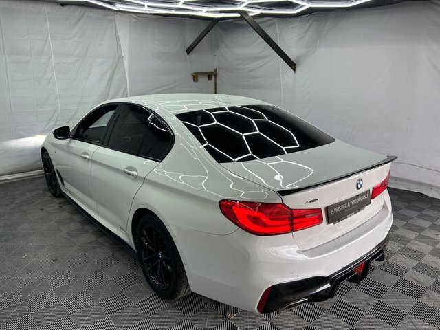 2017 BMW 5 SERIES - Photo 4