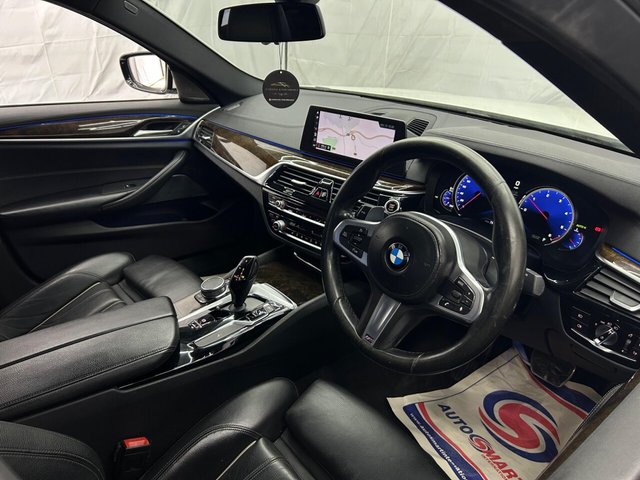 2017 BMW 5 SERIES - Photo 10