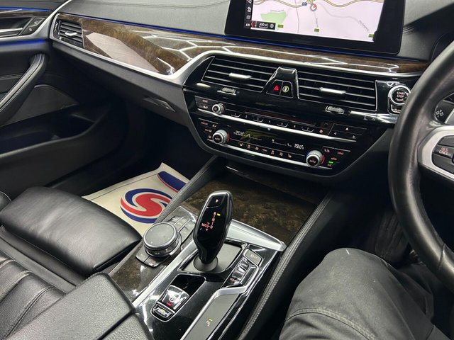 2017 BMW 5 SERIES - Photo 12