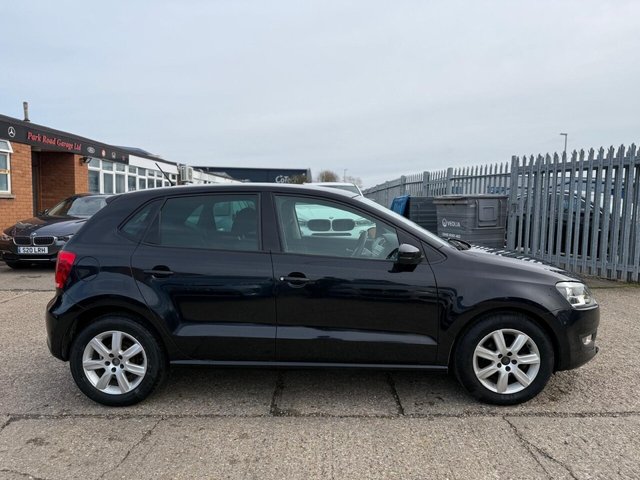 2013 VOLKSWAGEN POLO - Photo 2