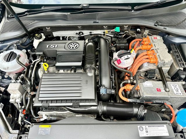 2016 VOLKSWAGEN GOLF 1.4 TSI GTE Nav Hatchback 5dr Petrol Plug-in Hybrid DSG Euro 6 (s/s) (204 ps) - Photo 6