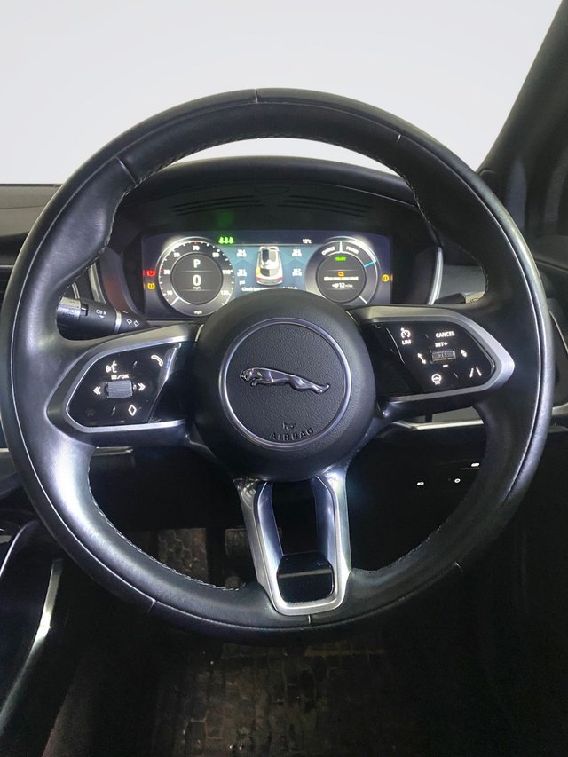 2022 Jaguar I-Pace - Photo 9