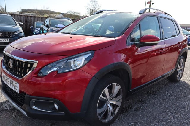 2019 PEUGEOT 2008 1.2 PureTech Allure Premium SUV 5dr Petrol Manual Euro 6 (s/s) (110 ps) - Photo 5