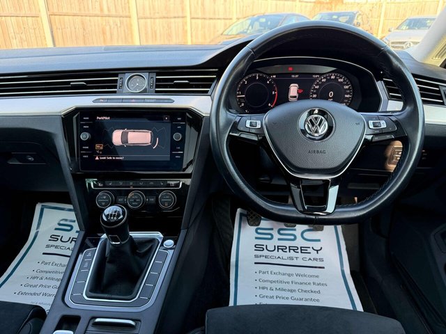 2019 Volkswagen Passat - Photo 8