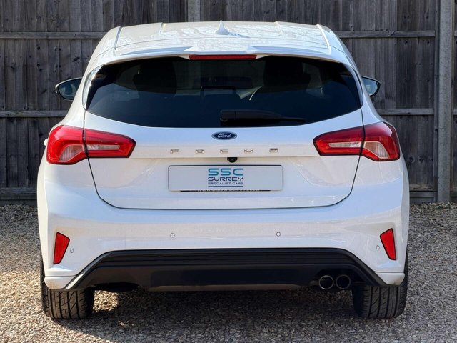 2018 Ford Focus - Photo 10