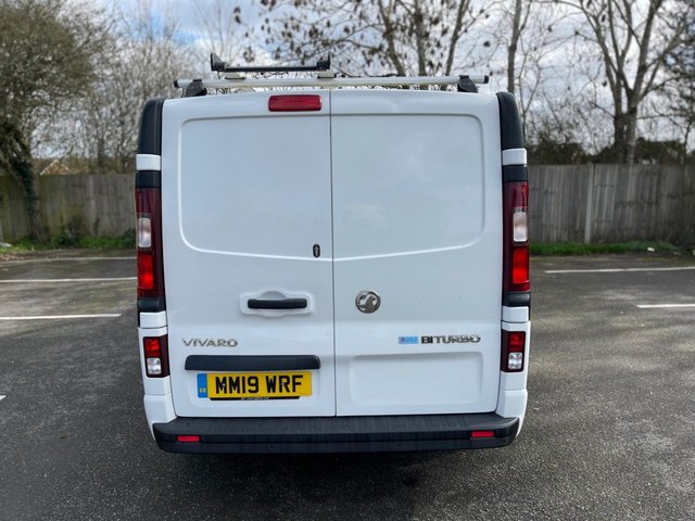 2019 Vauxhall Vivaro 1.6L Sportive 5dr - Photo 11