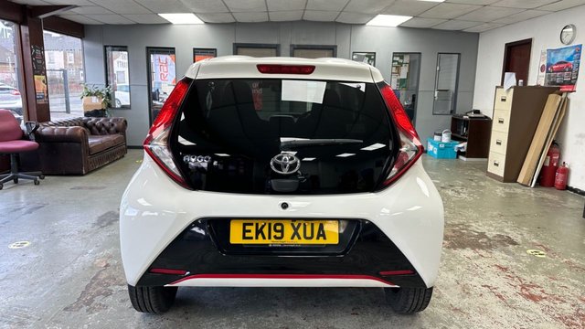 2019 TOYOTA AYGO - Photo 12