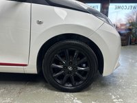 USED 2017 17 TOYOTA AYGO 1.0 VVT-i x-press Hatchback 5dr Petrol Manual Euro 6 (68 ps) Reverse camera + Bluetooth