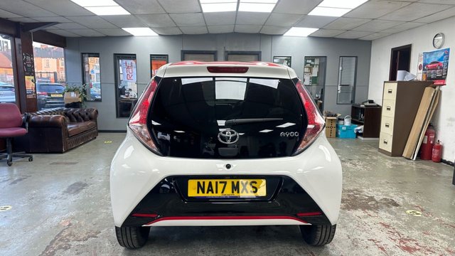 2017 TOYOTA AYGO - Photo 12