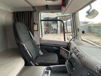 USED 2019 19 DAF CF 18T CURTAIN SIDED SLEEPER CAB WITH TUCK UNDER TAIL LIFT 