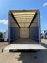 USED 2019 19 DAF CF 18T CURTAIN SIDED SLEEPER CAB WITH TUCK UNDER TAIL LIFT 