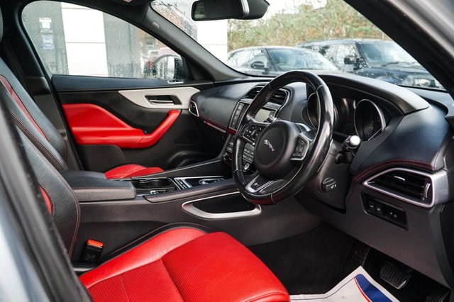 2017 JAGUAR F-PACE 2017 2.0 D180 R-Sport SUV 5dr Diesel Auto AWD Euro 6 (s/s) (180 ps) - Photo 4