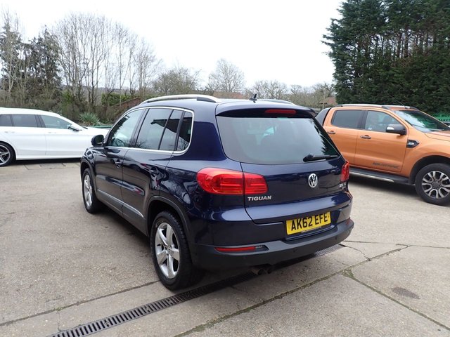 2012 VOLKSWAGEN TIGUAN - Photo 5